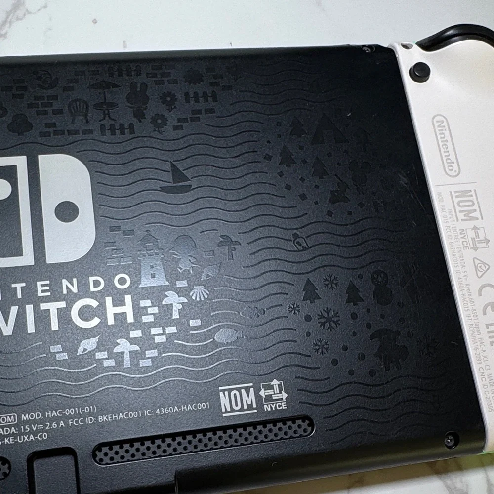 Nintendo Switch Console Animal Crossing Edition - Picture 9 of 15